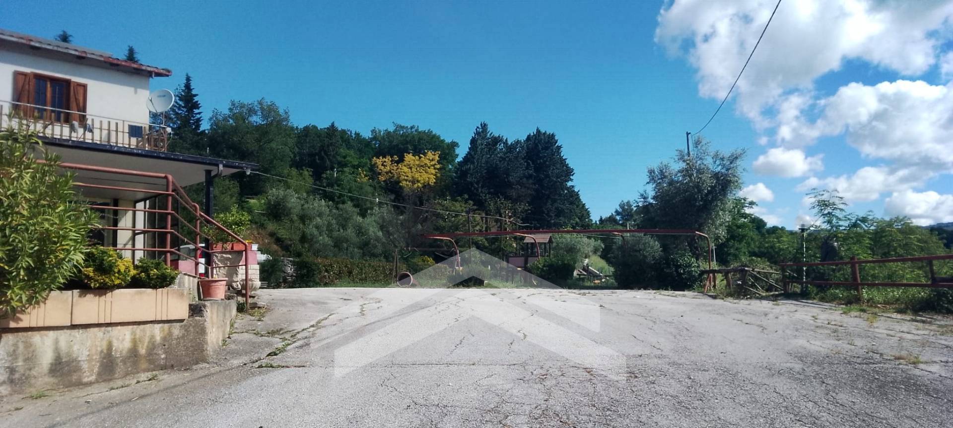 Locale commerciale in affitto a Castropignano