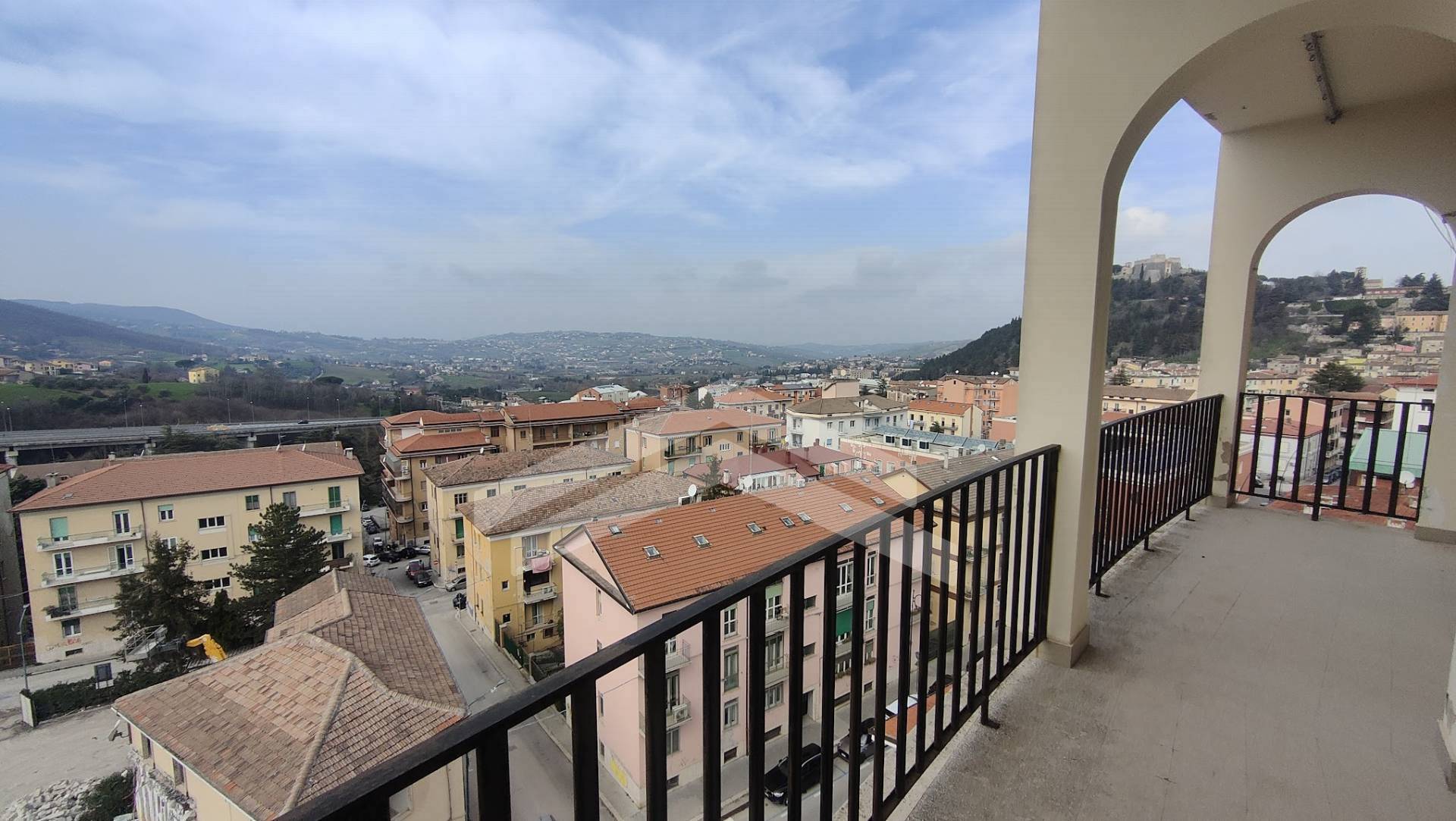 Appartamento in vendita a Campobasso, Centro