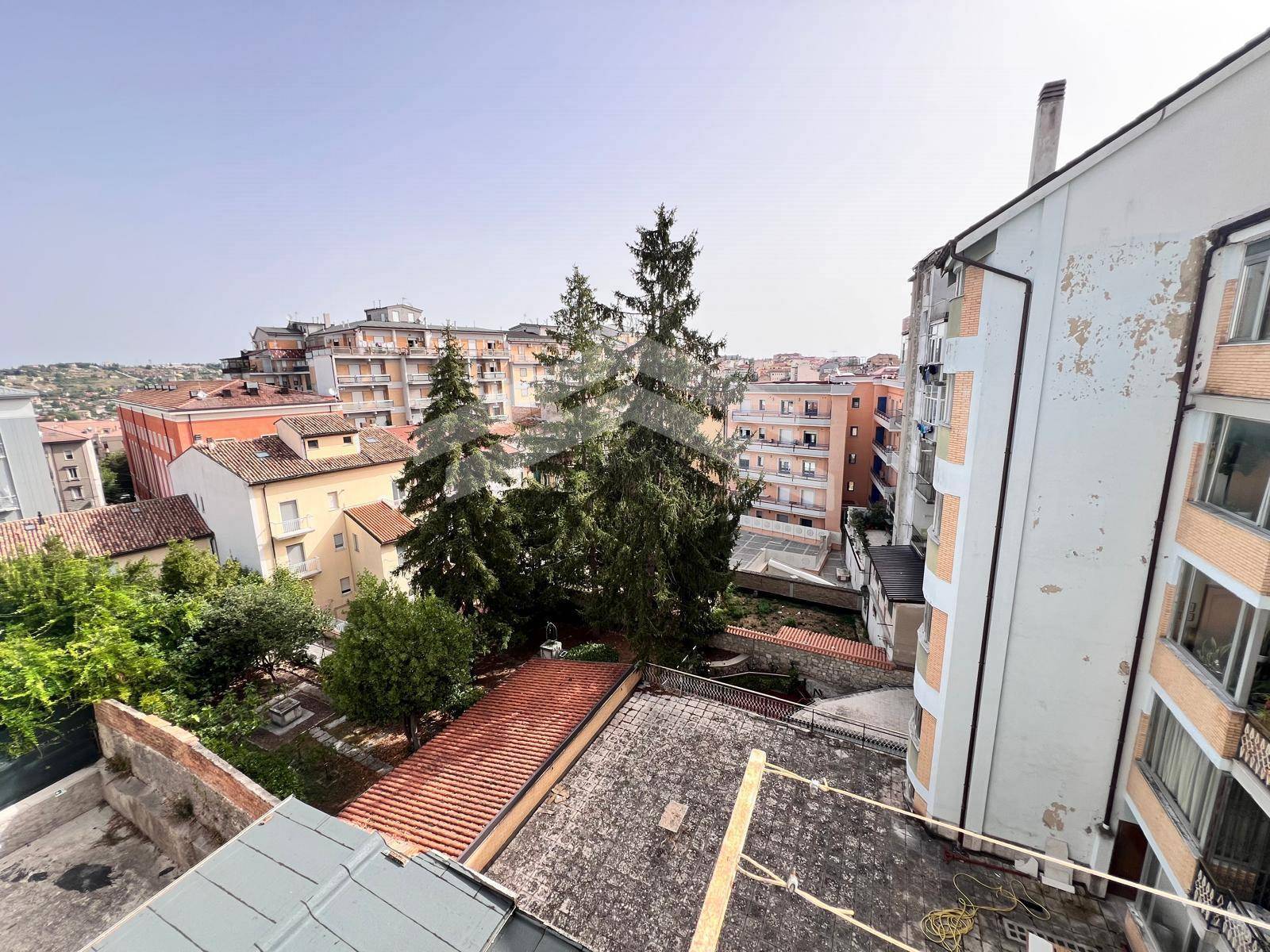 Appartamento in affitto a Campobasso, Centro