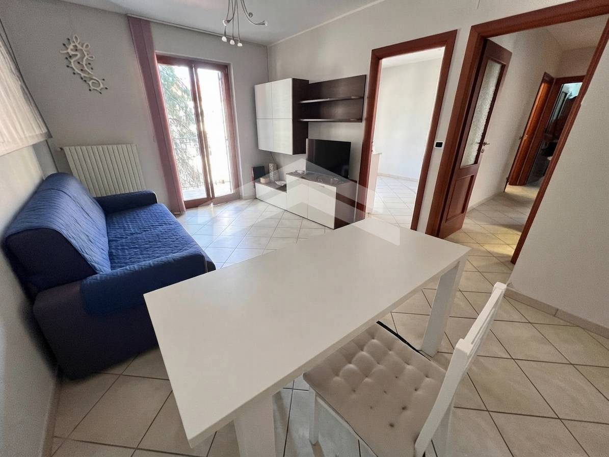 Appartamento in affitto a Campobasso, Centro