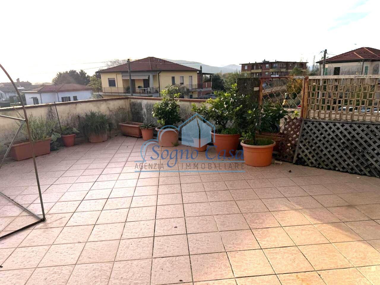 Appartamento con terrazzo a Castelnuovo Magra