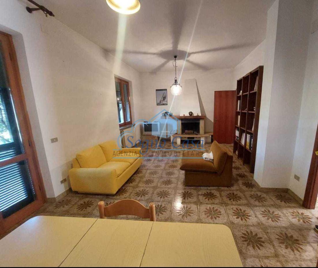 Casa indipendente con giardino, Ameglia bocca di magra