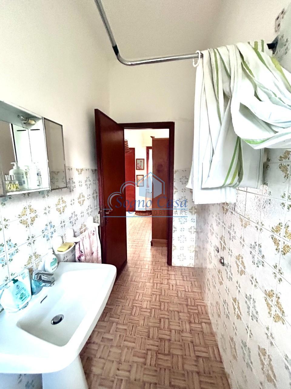 Villa con giardino, Ortonovo casano