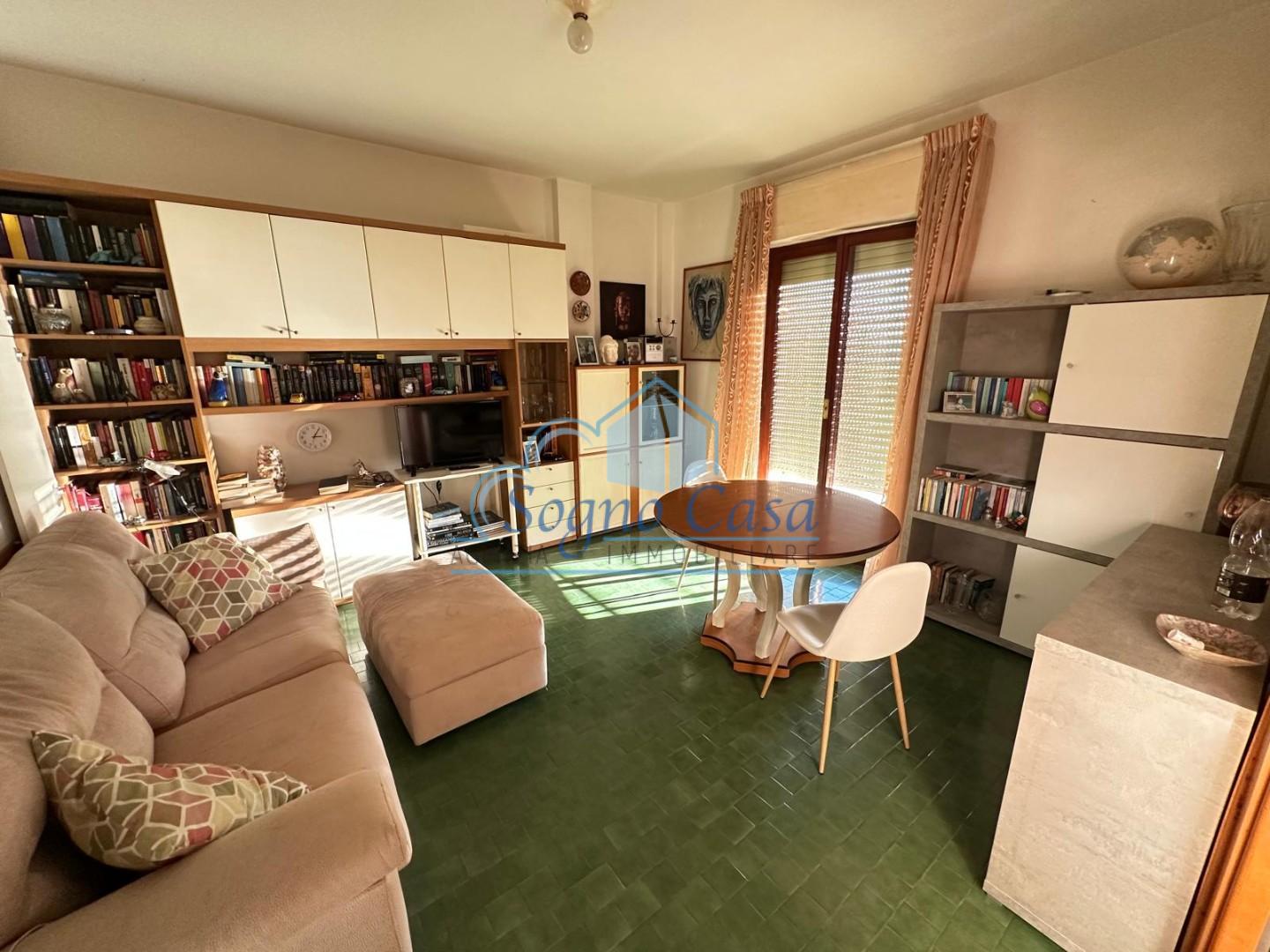 Quadrilocale vista mare, Sarzana marinella di