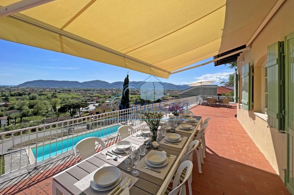 Villa con giardino a Castelnuovo Magra