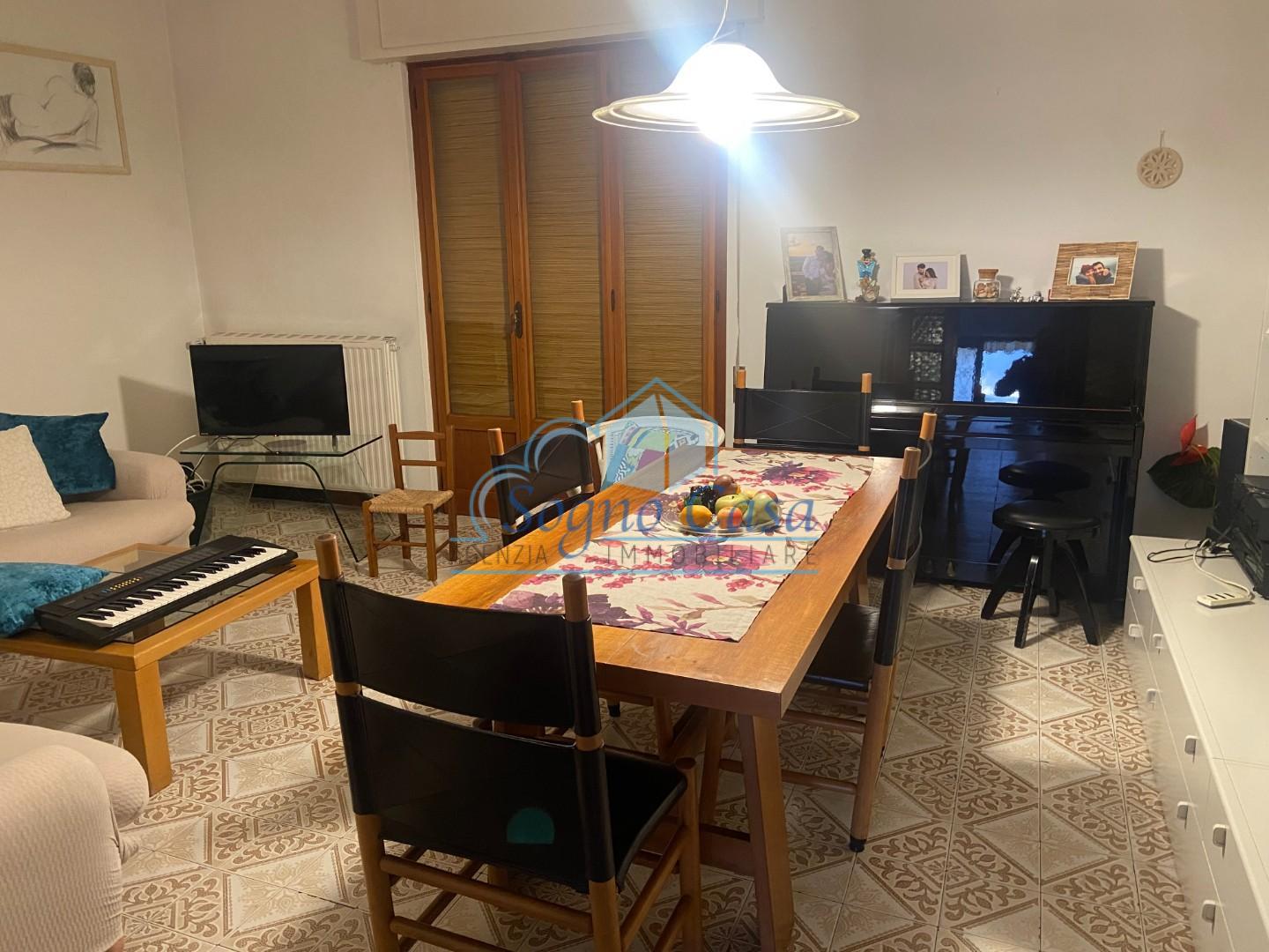 Casa indipendente in vendita, Ortonovo casano