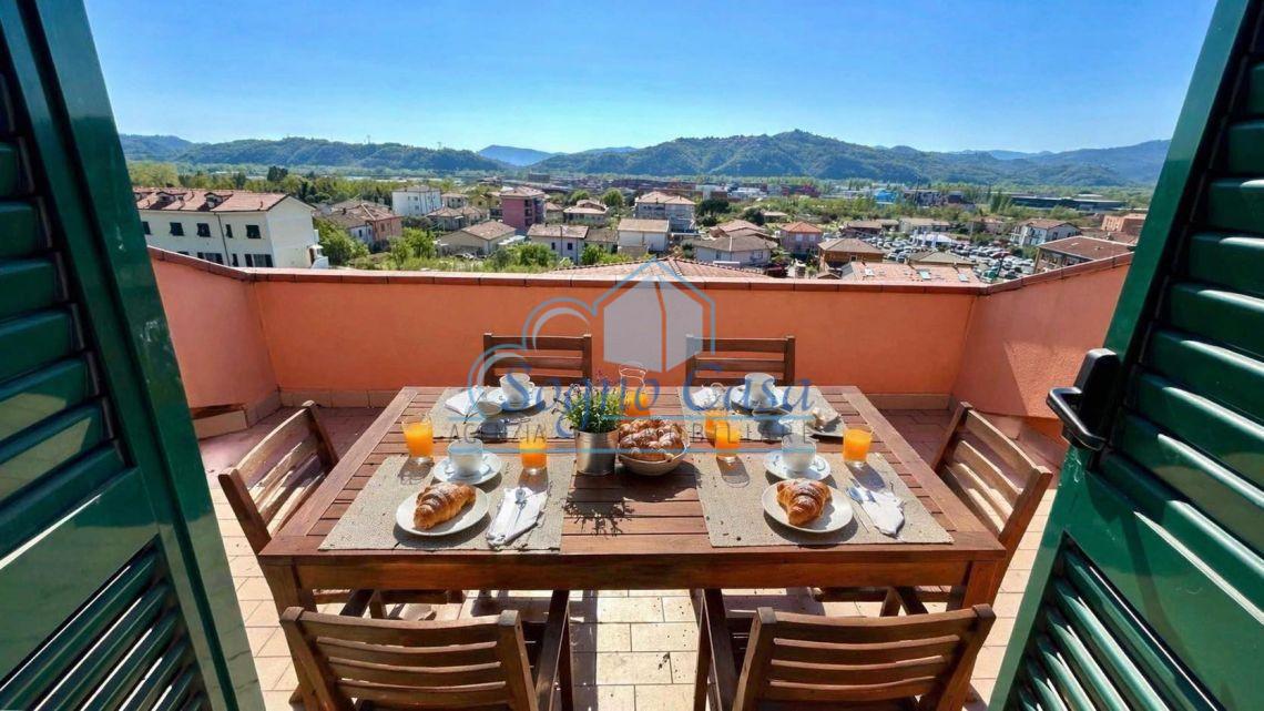 Appartamento con terrazzi a Santo Stefano di Magra