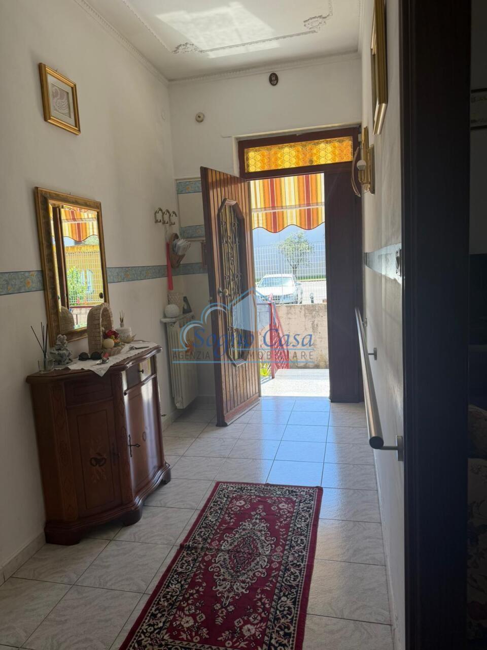 Casa indipendente con giardino a Castelnuovo Magra