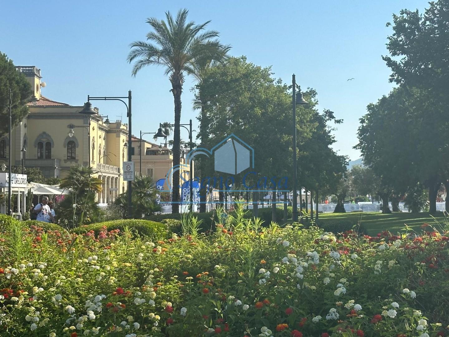 Locale commerciale in vendita a Olbia