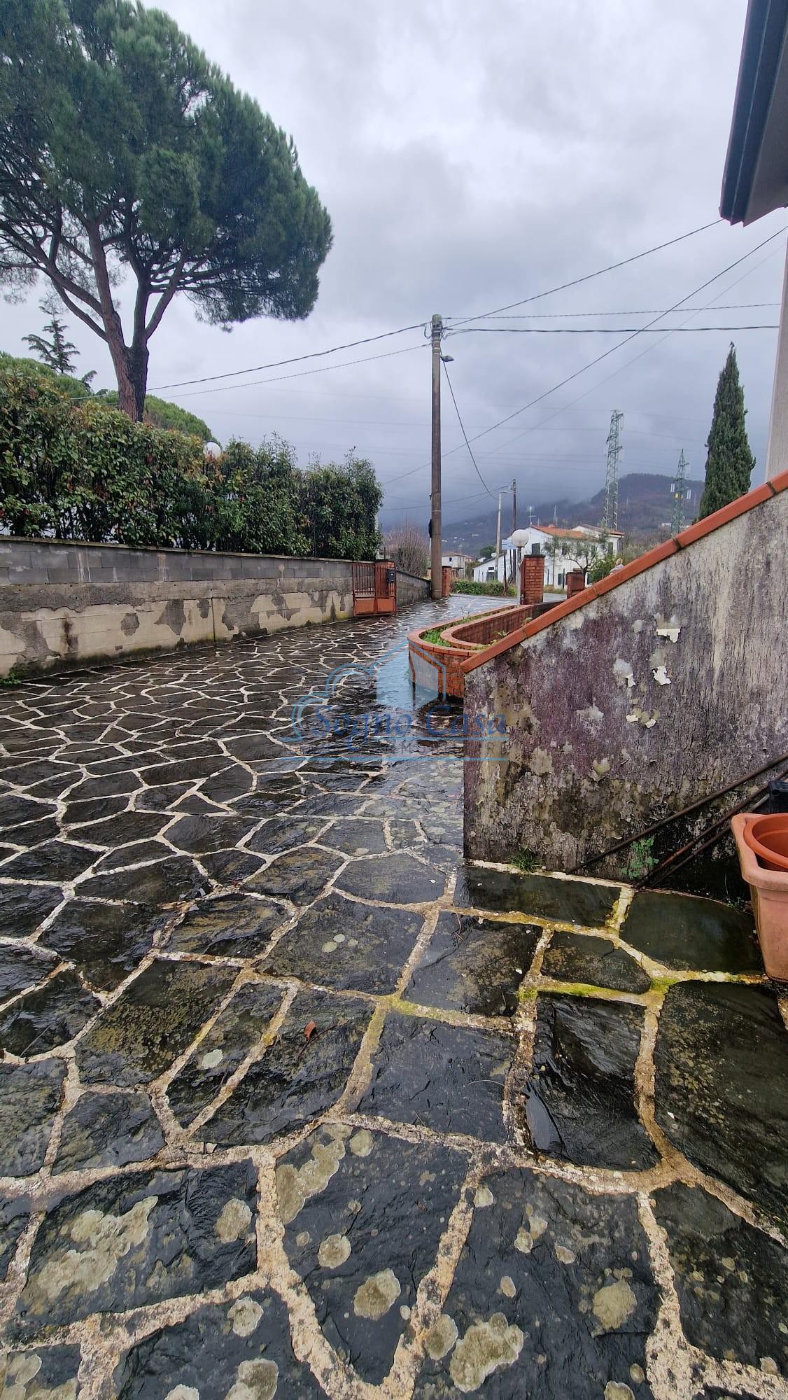 Villa Bifamiliare con giardino, Sarzana sarzanello
