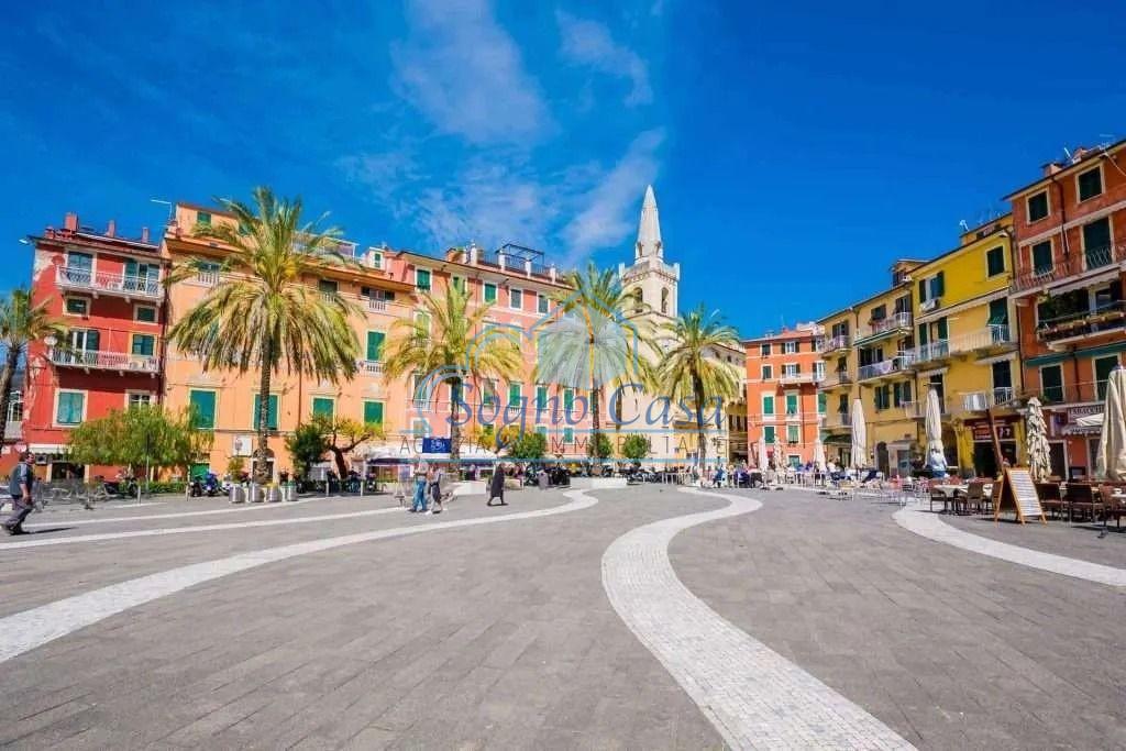 Quadrilocale con giardino a Lerici