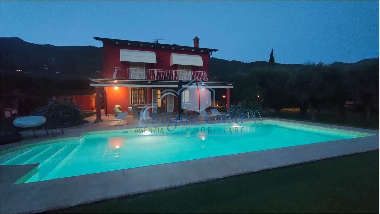 Villa in vendita a Pietrasanta