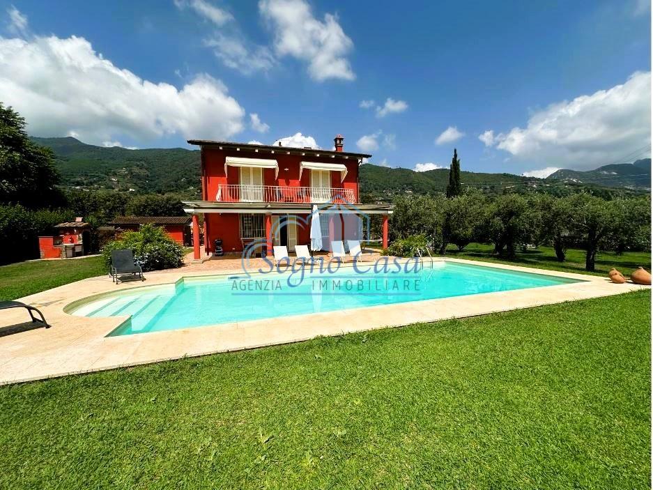 Villa in vendita a Pietrasanta