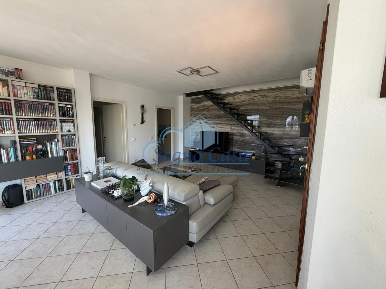 Casa indipendente con giardino a Ortonovo