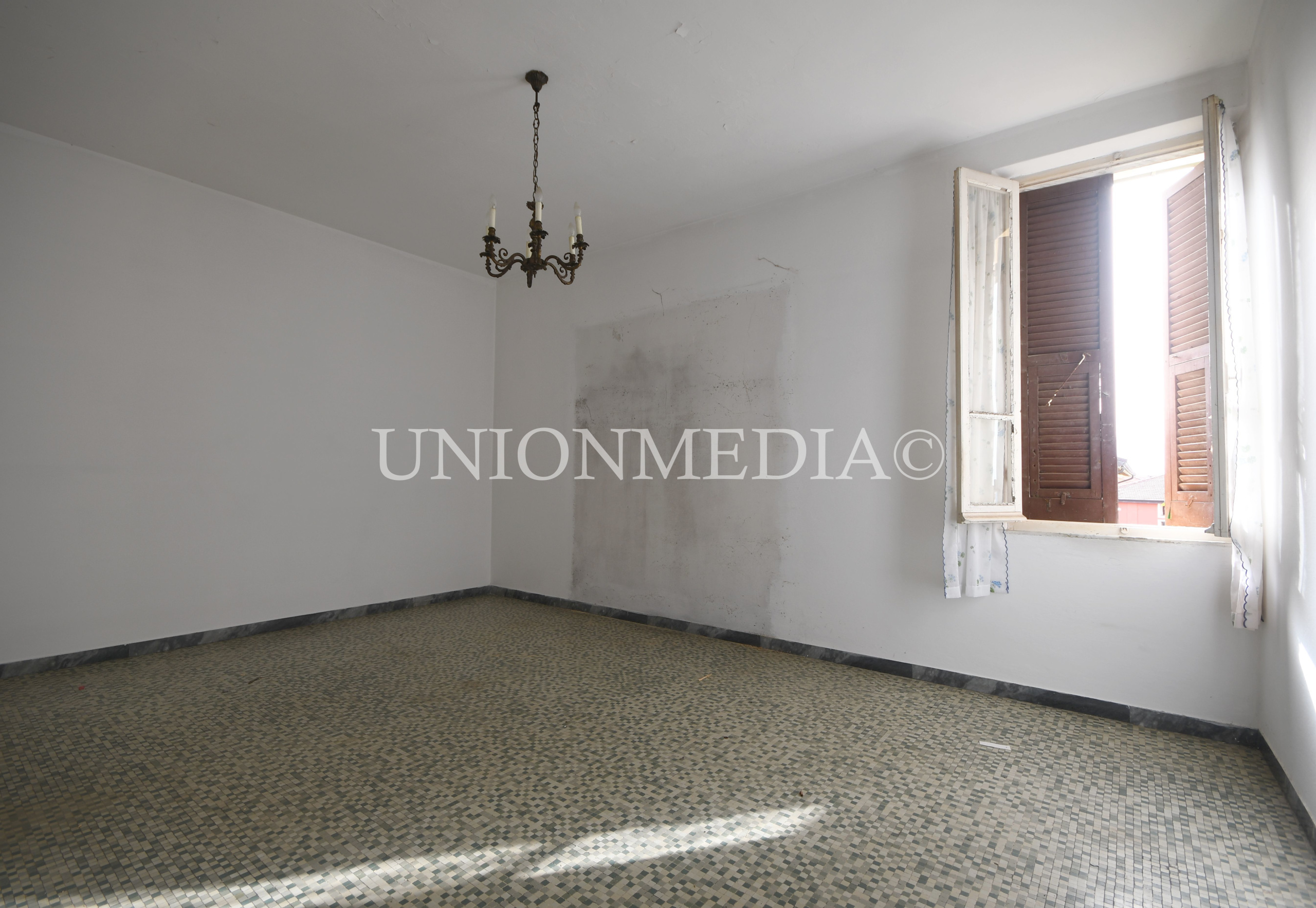 Appartamento con giardino in via matteotti 8, Vezzano Ligure