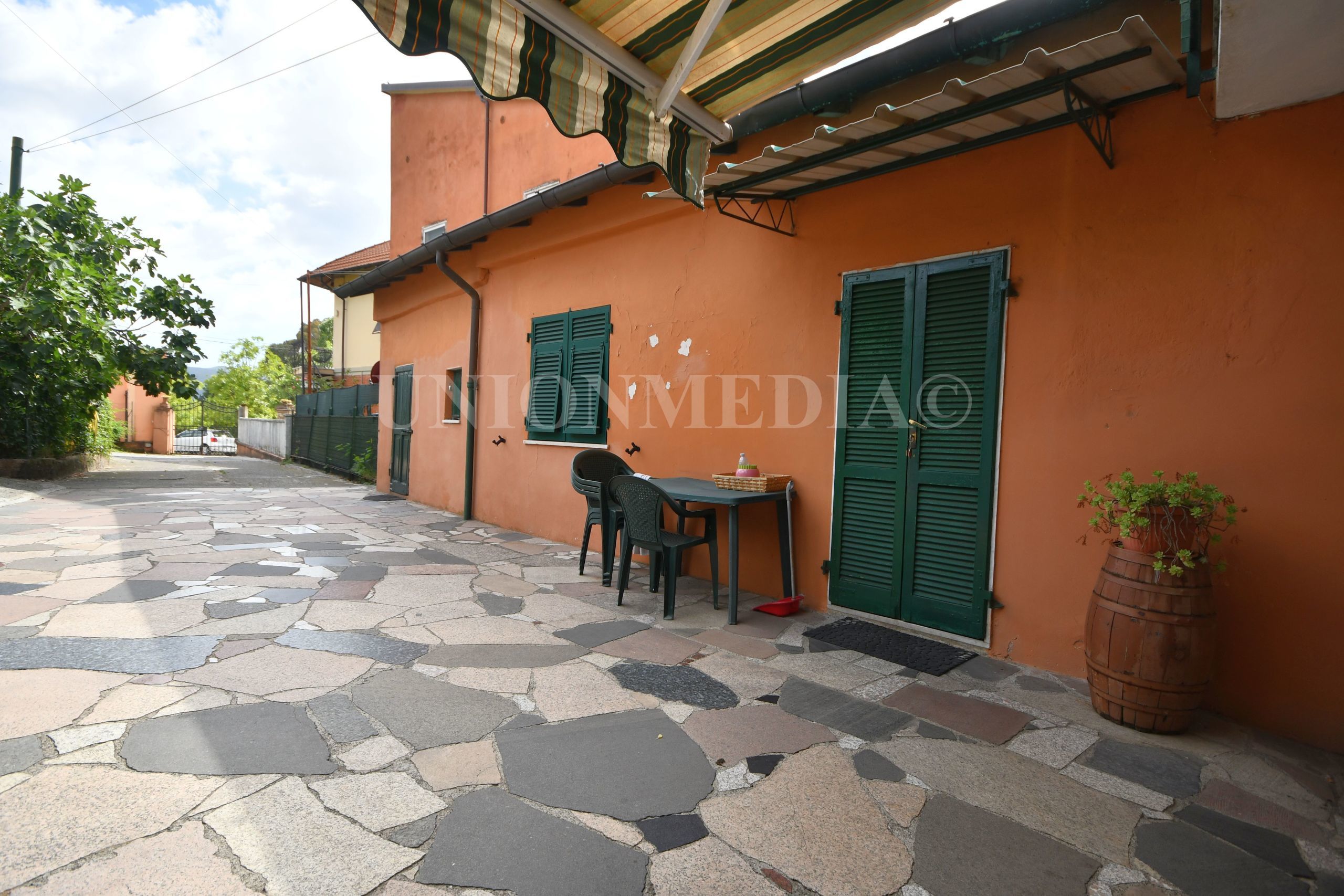 Casa indipendente da ristrutturare in via triboli, Sarzana