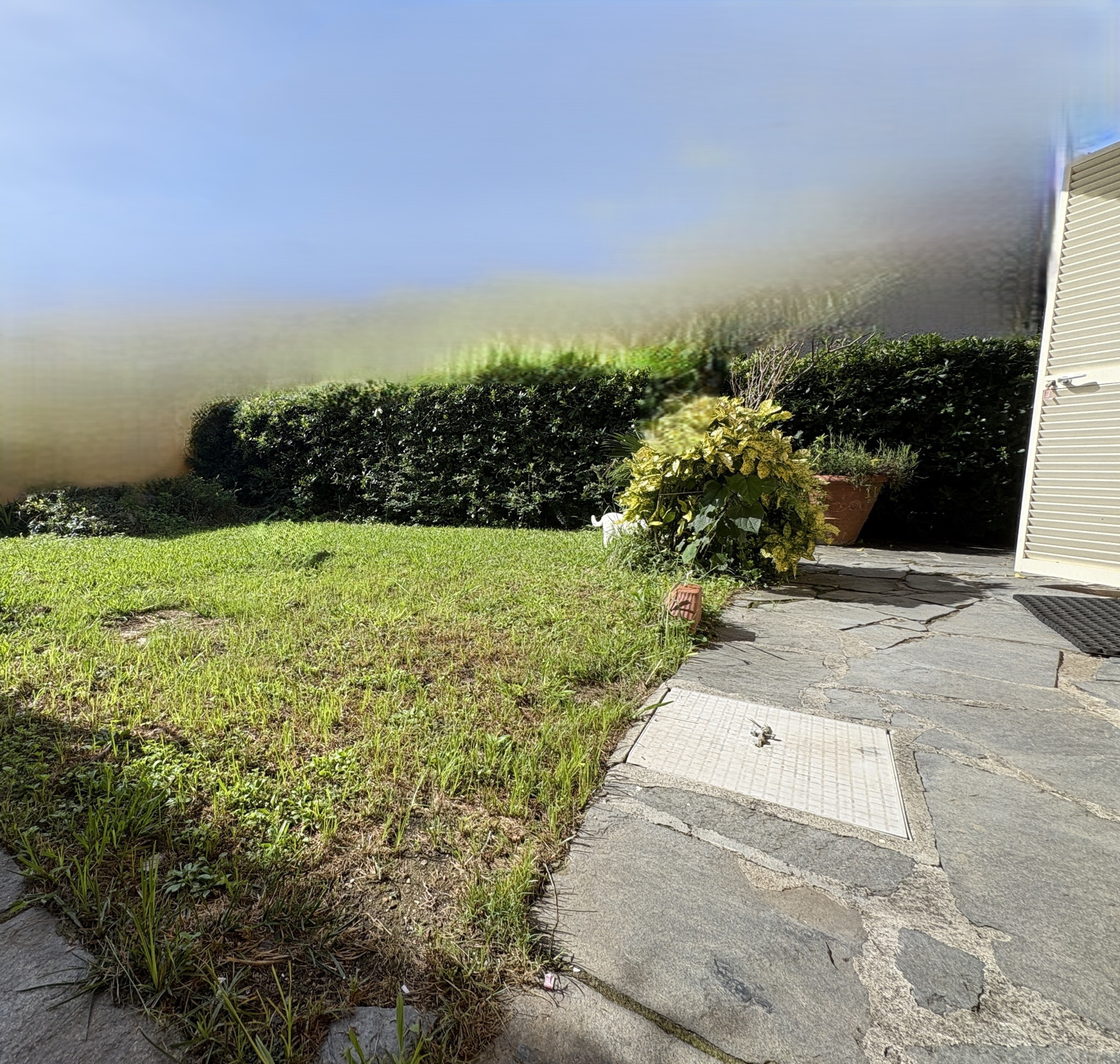 Trilocale con giardino in via c. a. fabbricotti, Ameglia