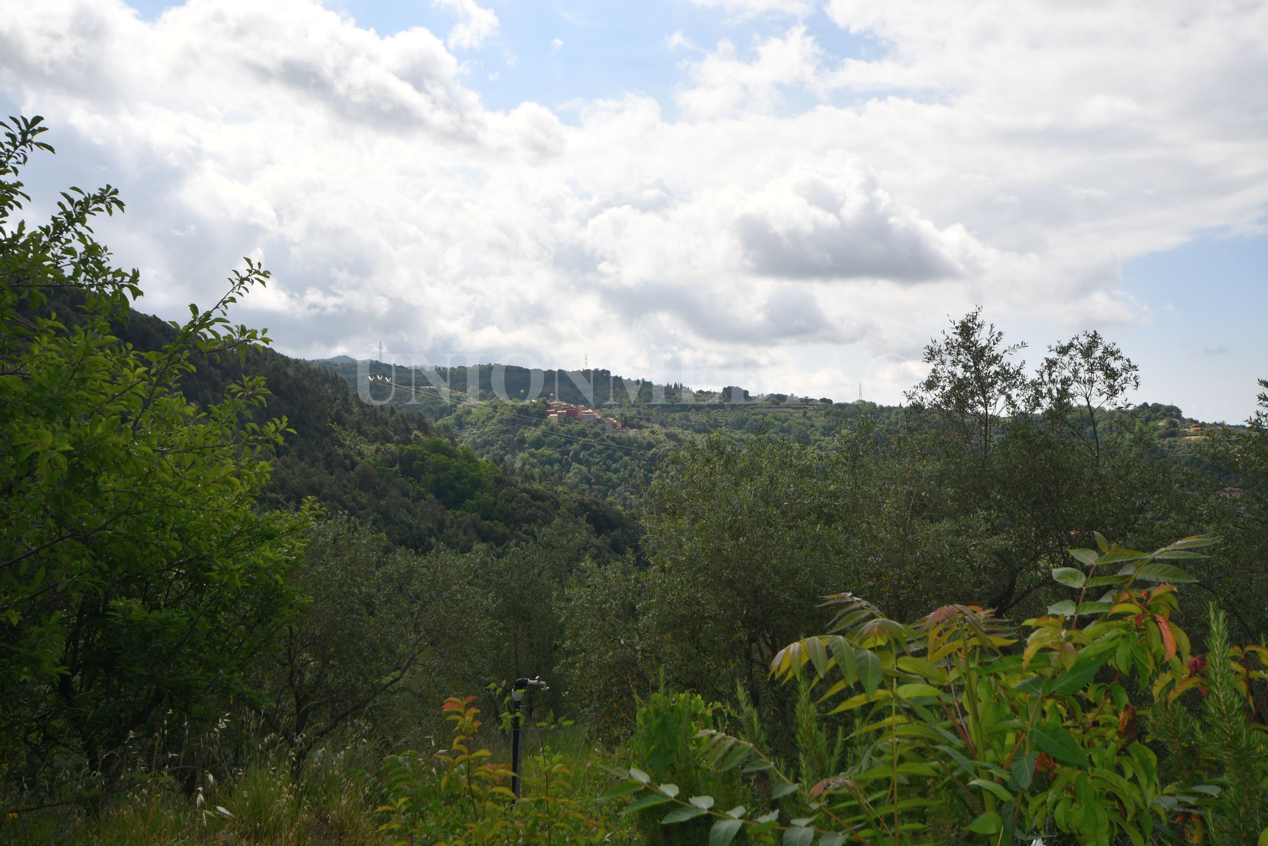 Rustico da ristrutturare in via carignano, Fosdinovo