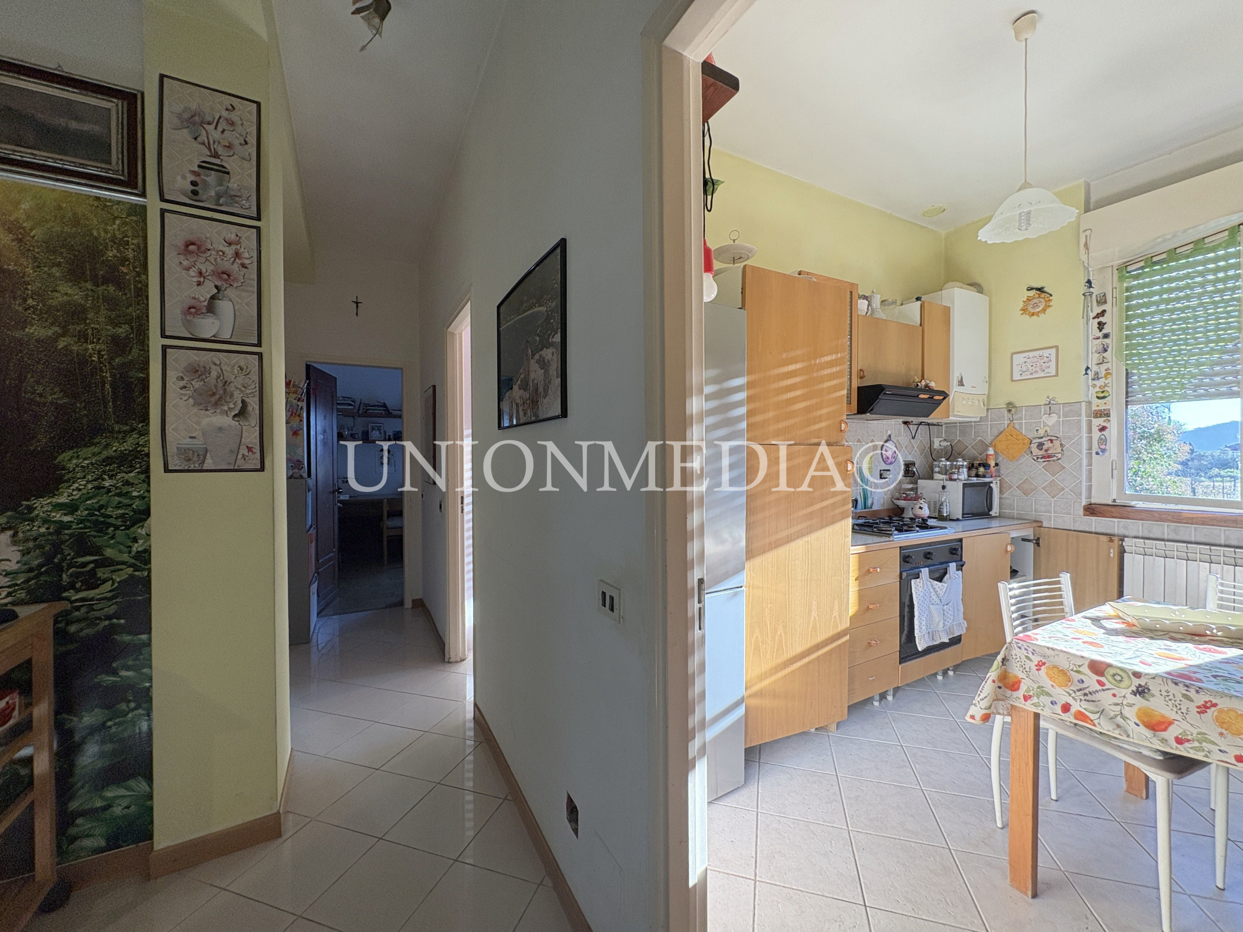 Appartamento in vendita in via canaletto, Castelnuovo Magra