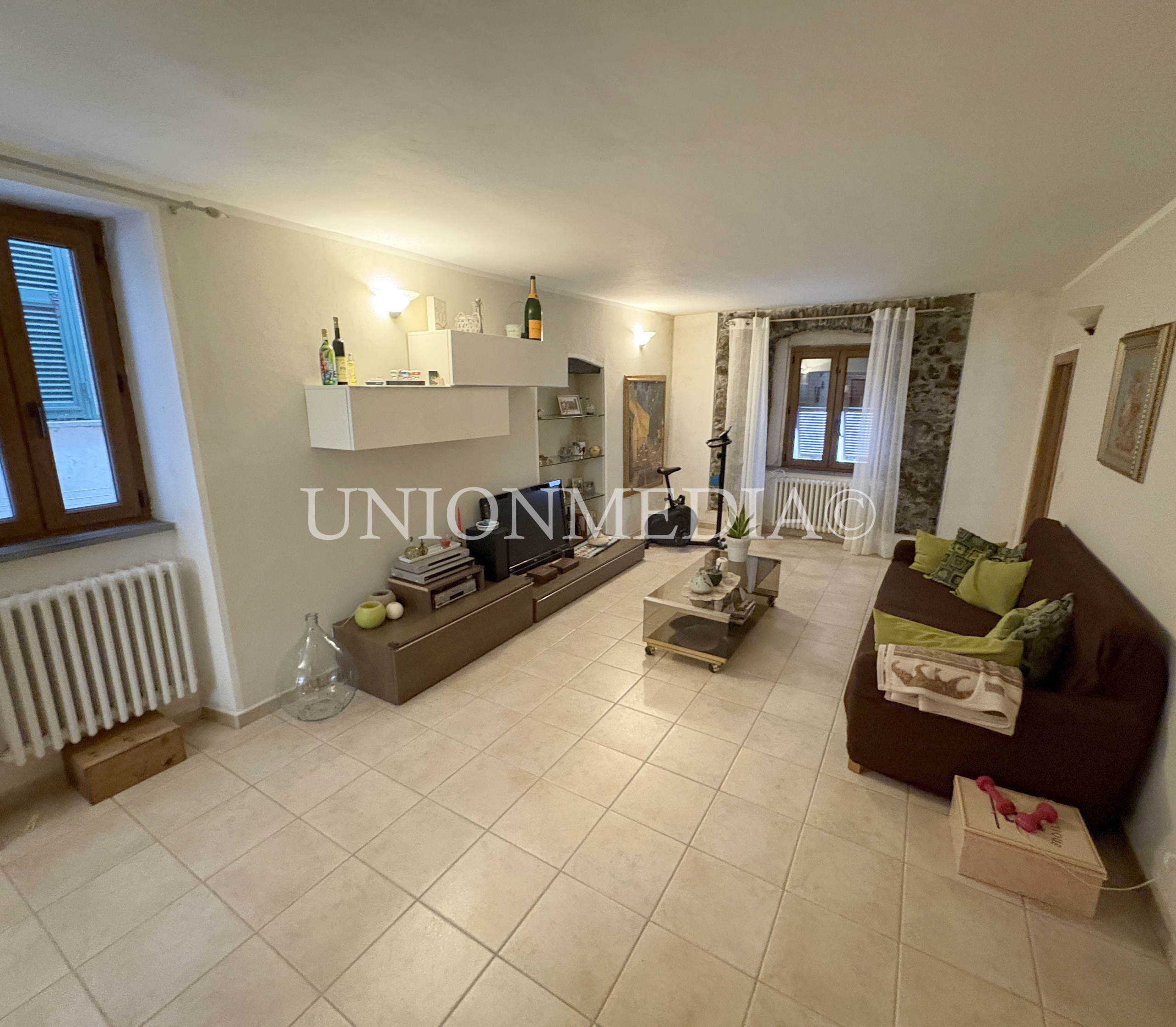 Quadrilocale ristrutturato in via roma, Santo Stefano di Magra