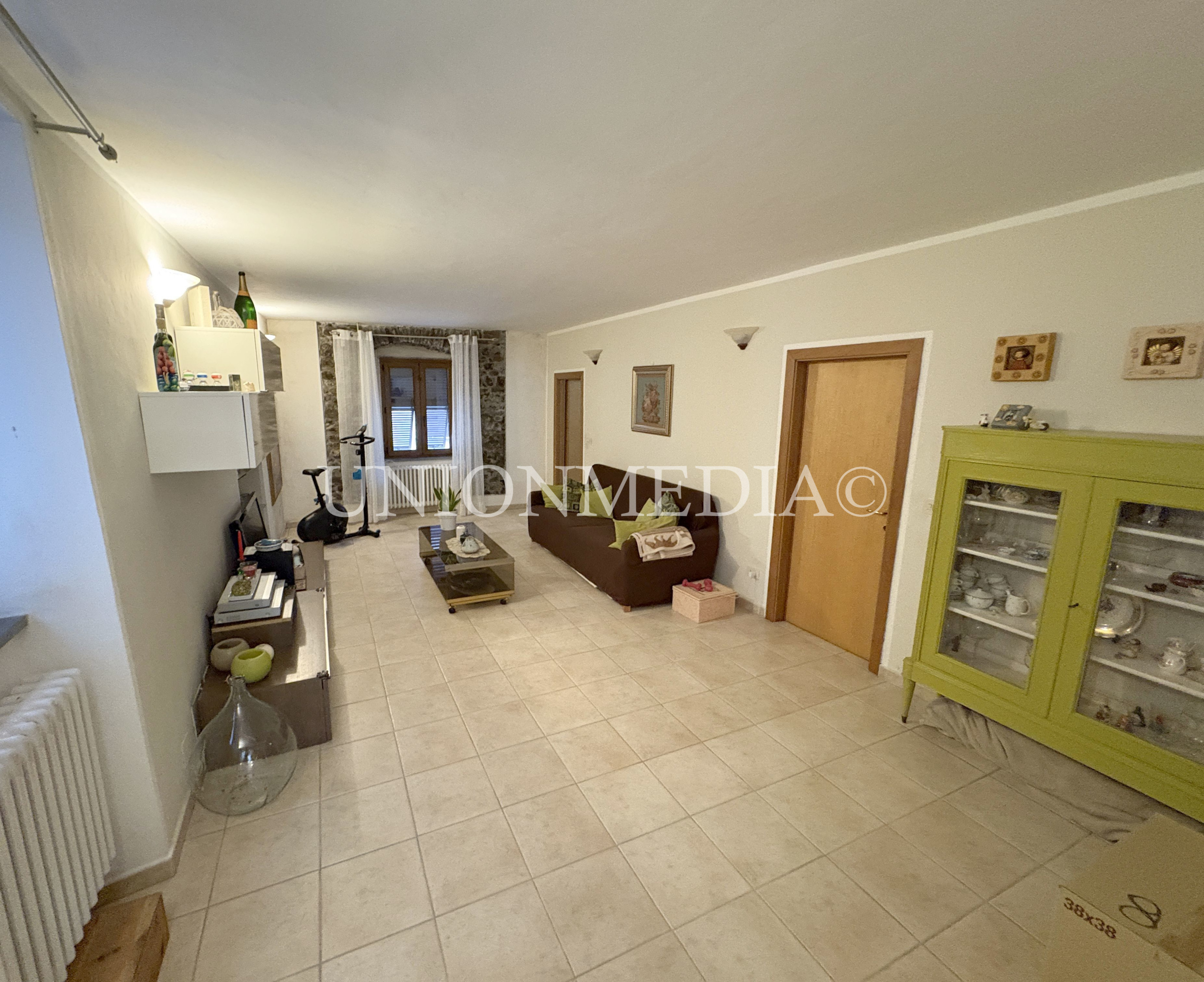 Quadrilocale ristrutturato in via roma, Santo Stefano di Magra