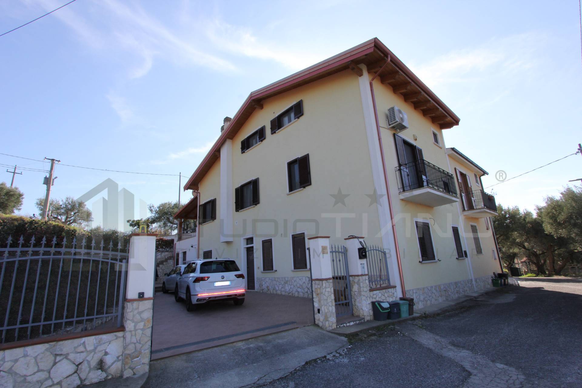 Casa singola in vendita a Cosenza, Sud