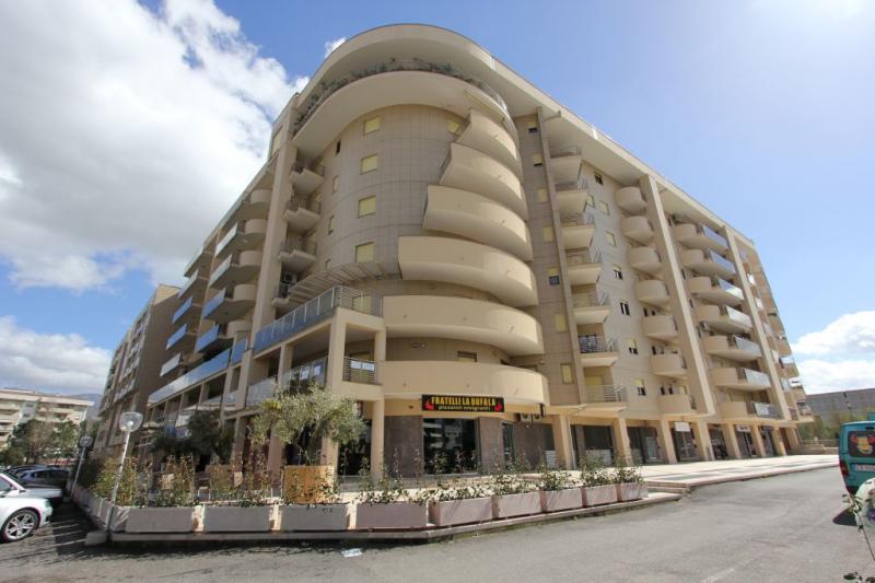 Appartamento in affitto a Rende, Roges - Commenda