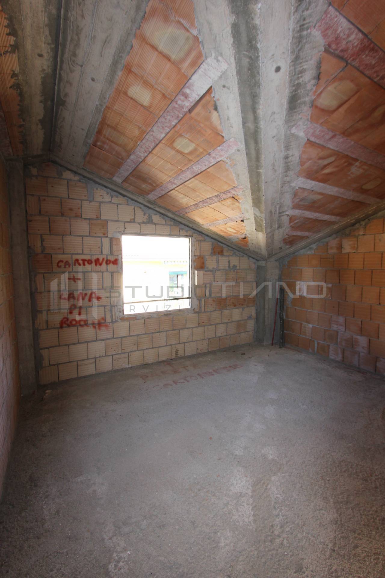 Attico in vendita a Marzi