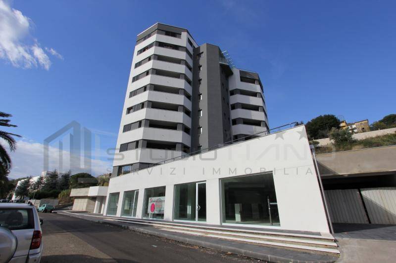 Appartamento in vendita a Cosenza, Sud