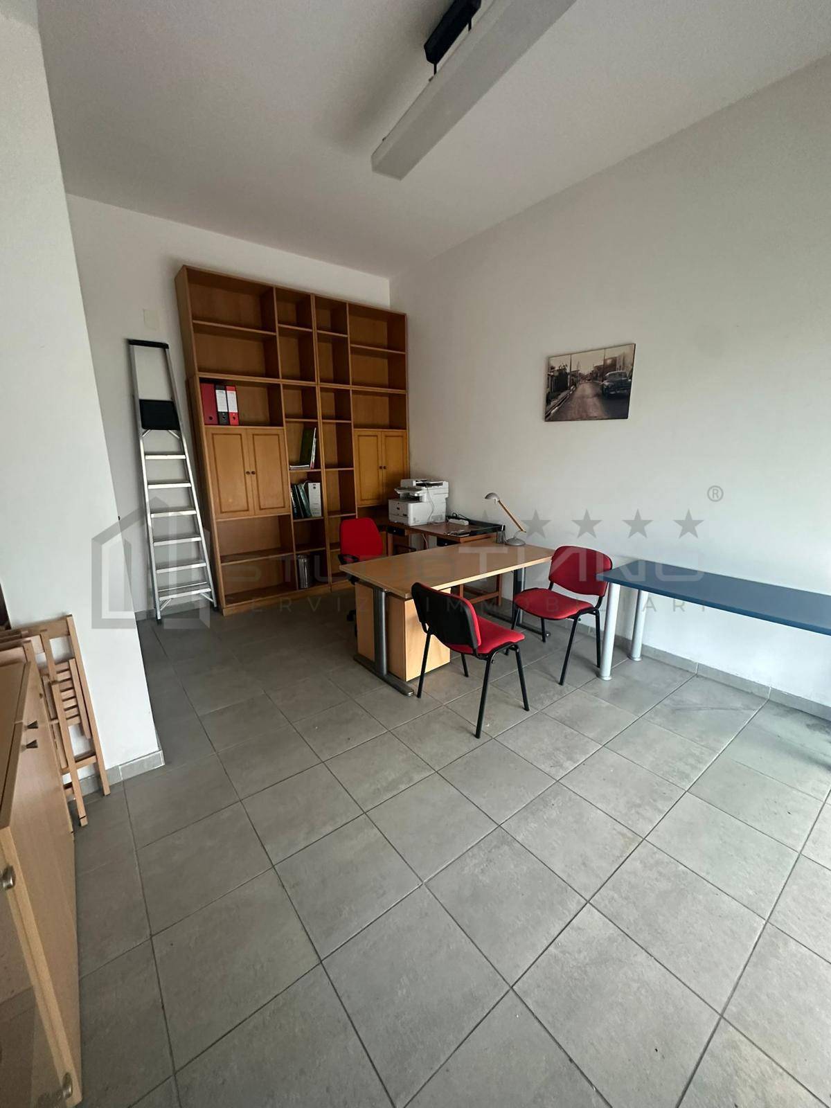 Studio/Ufficio in affitto a Cosenza, Nord