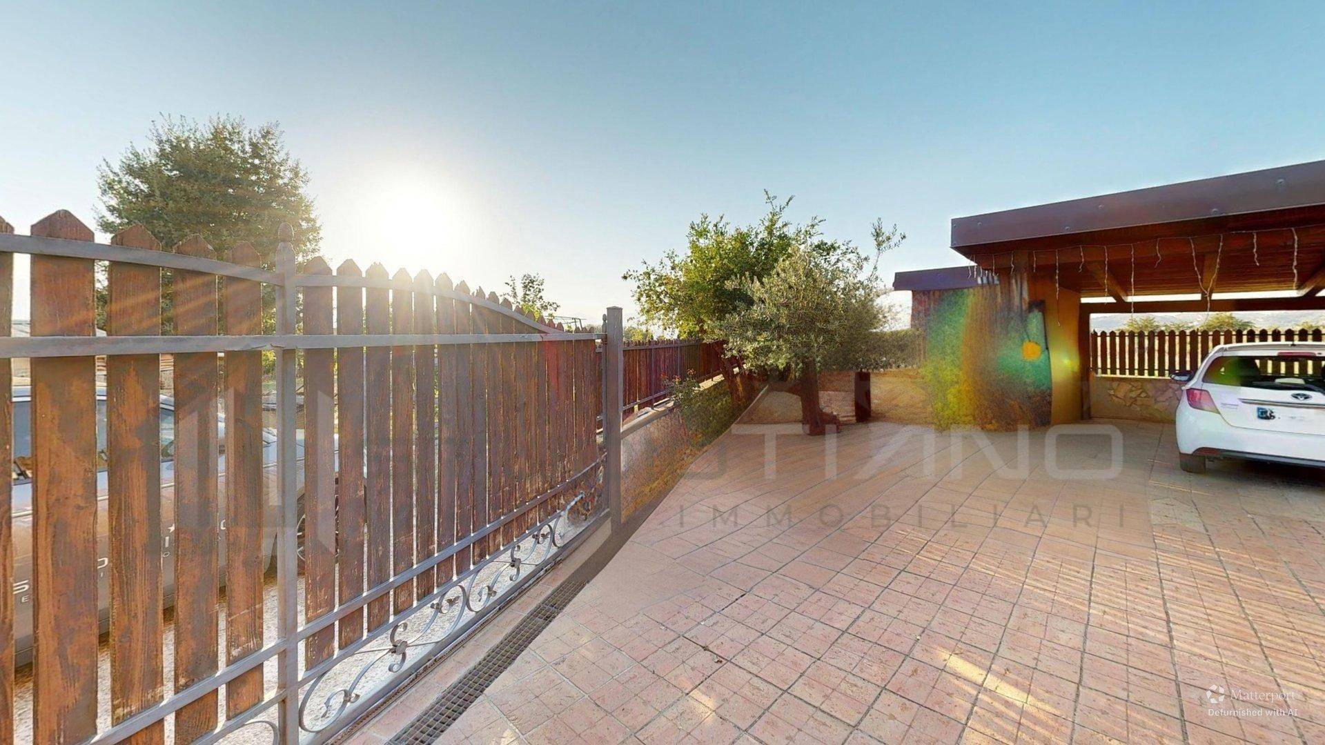 VILLA UNI - FAMILIARE in vendita a Luzzi