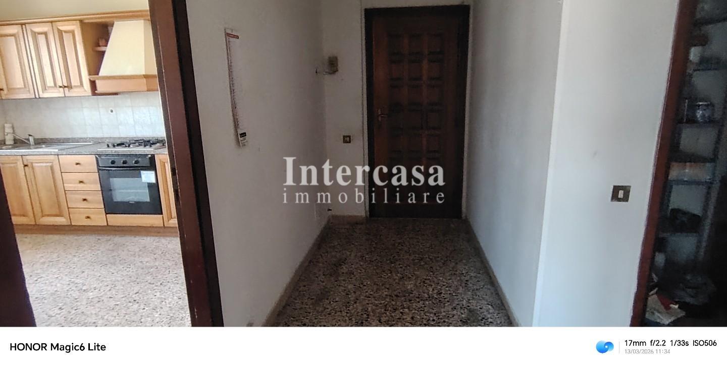 Quadrilocale in vendita, Pisa porta a lucca