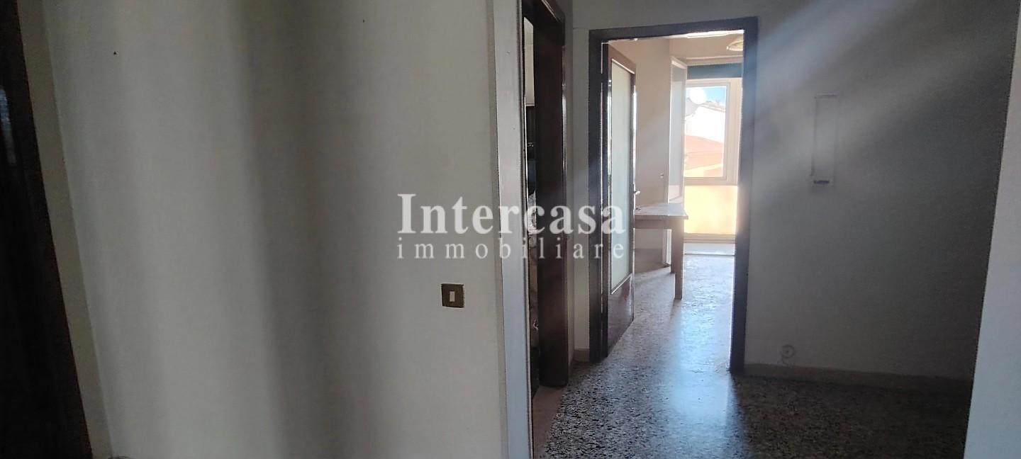 Quadrilocale in vendita, Pisa porta a lucca