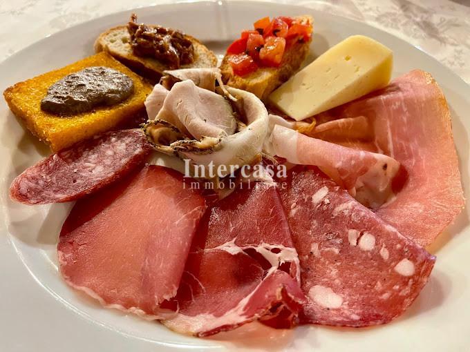 Attivit� commerciale in vendita a Pisa