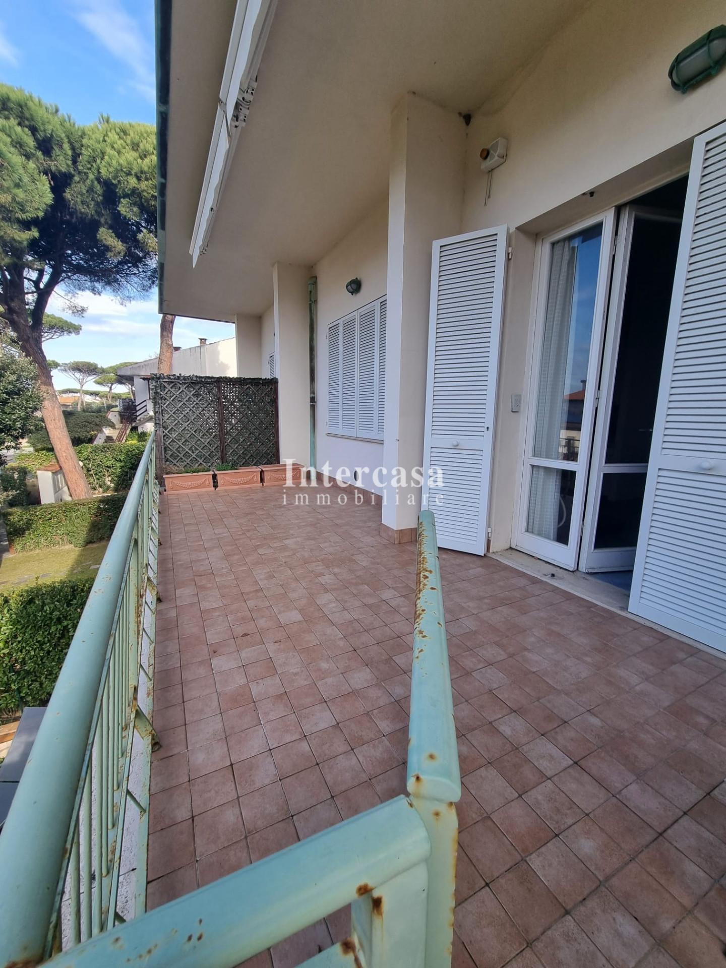 Villa arredata in affitto, Pisa tirrenia