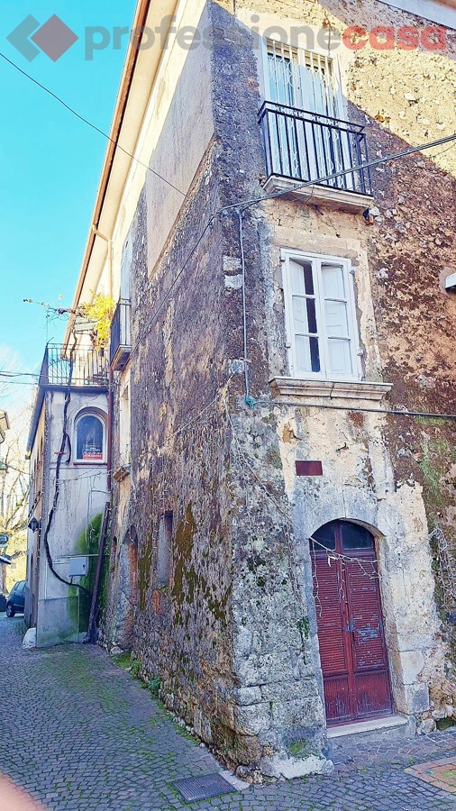 Stabile/Palazzo in vendita a San Giorgio a Liri