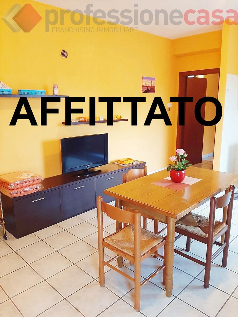 Trilocale in affitto a Villa Santa Lucia