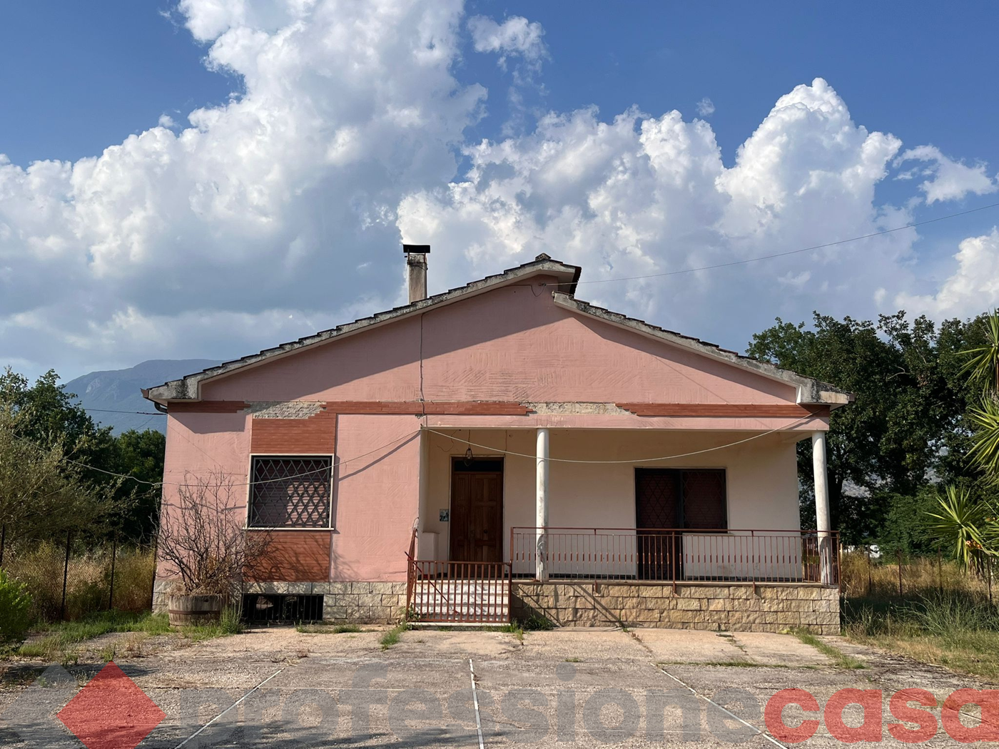 Casa indipendente da ristrutturare a Piedimonte San Germano