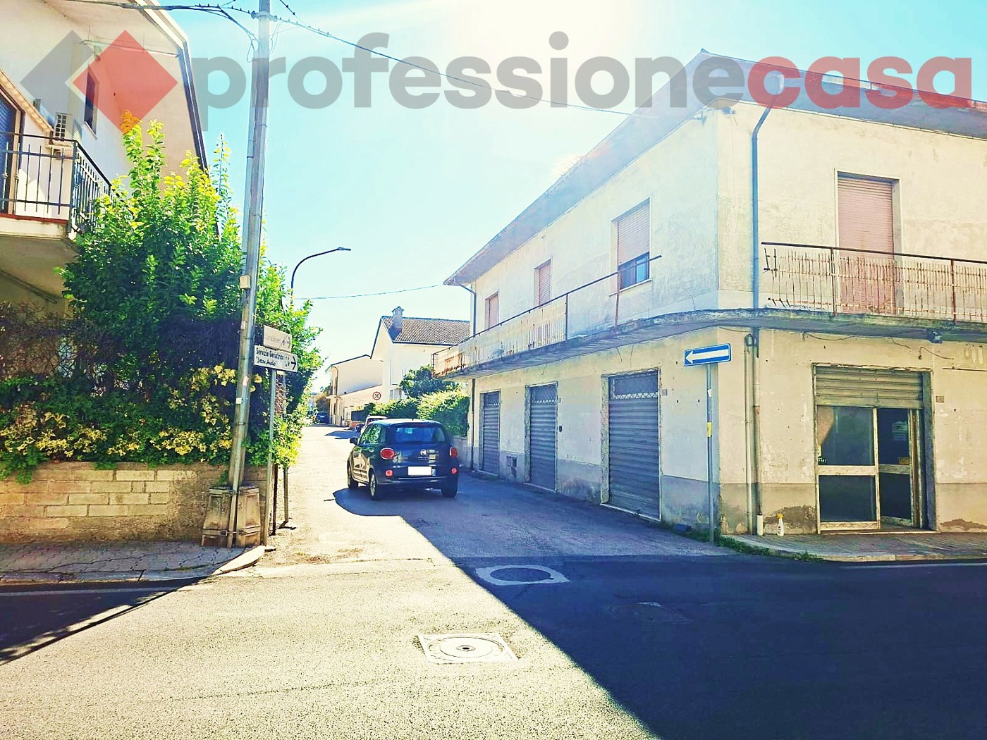 Negozio in vendita a Aquino