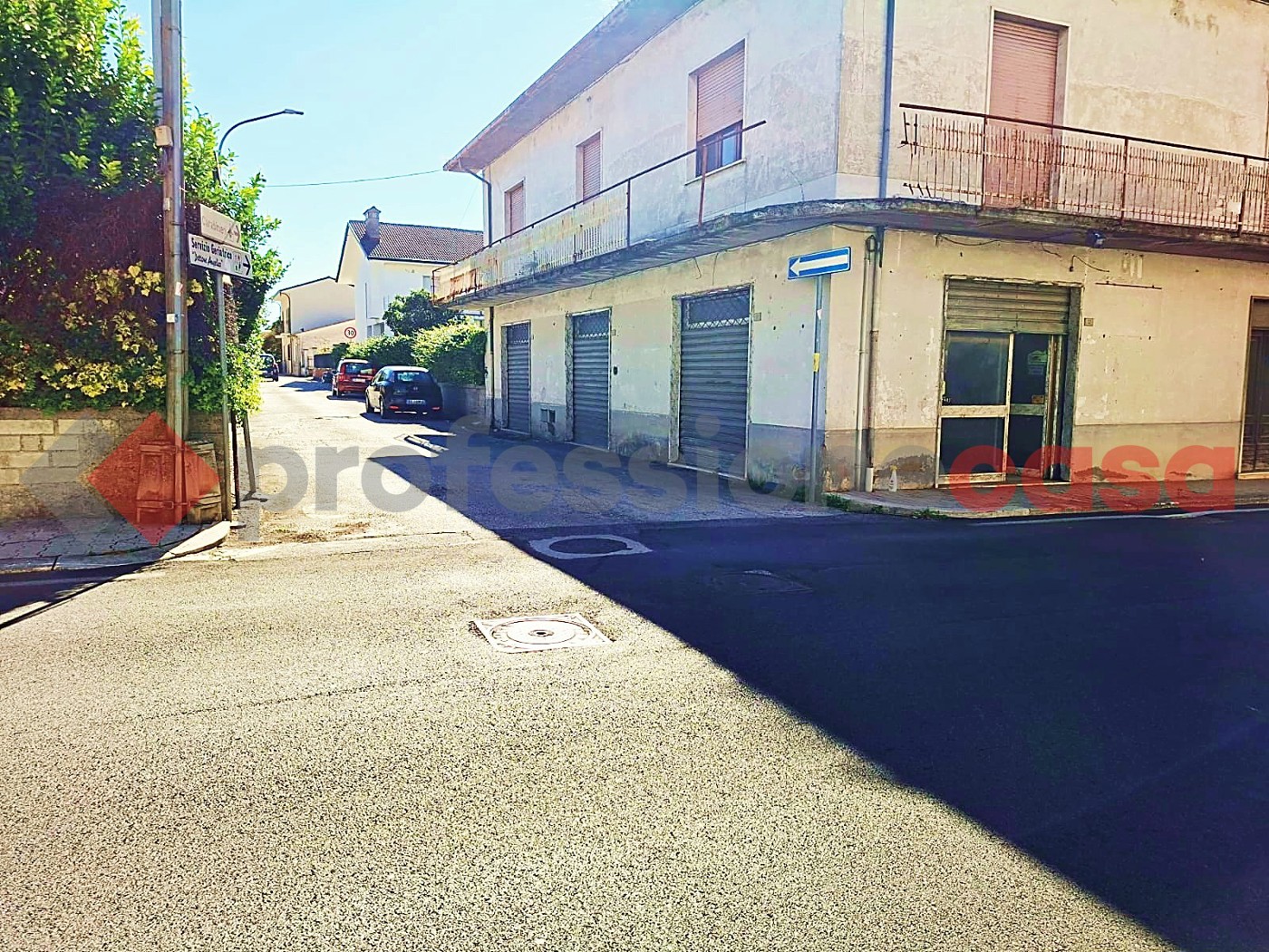 Negozio in vendita a Aquino