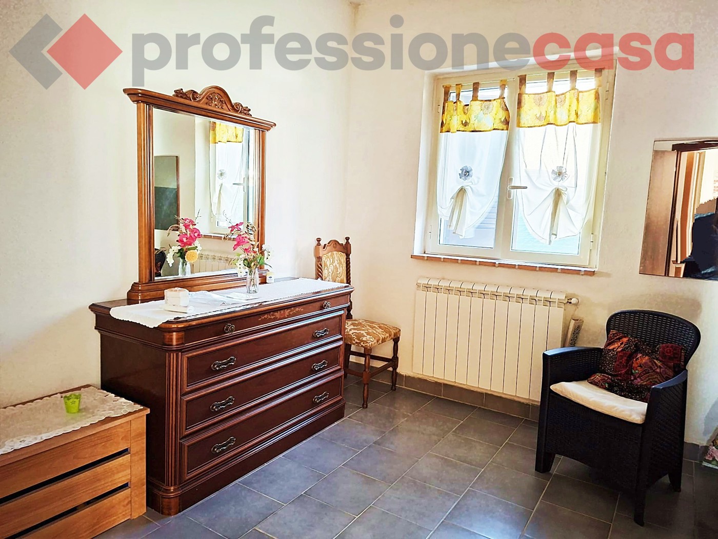 Trilocale arredato in affitto a Aquino