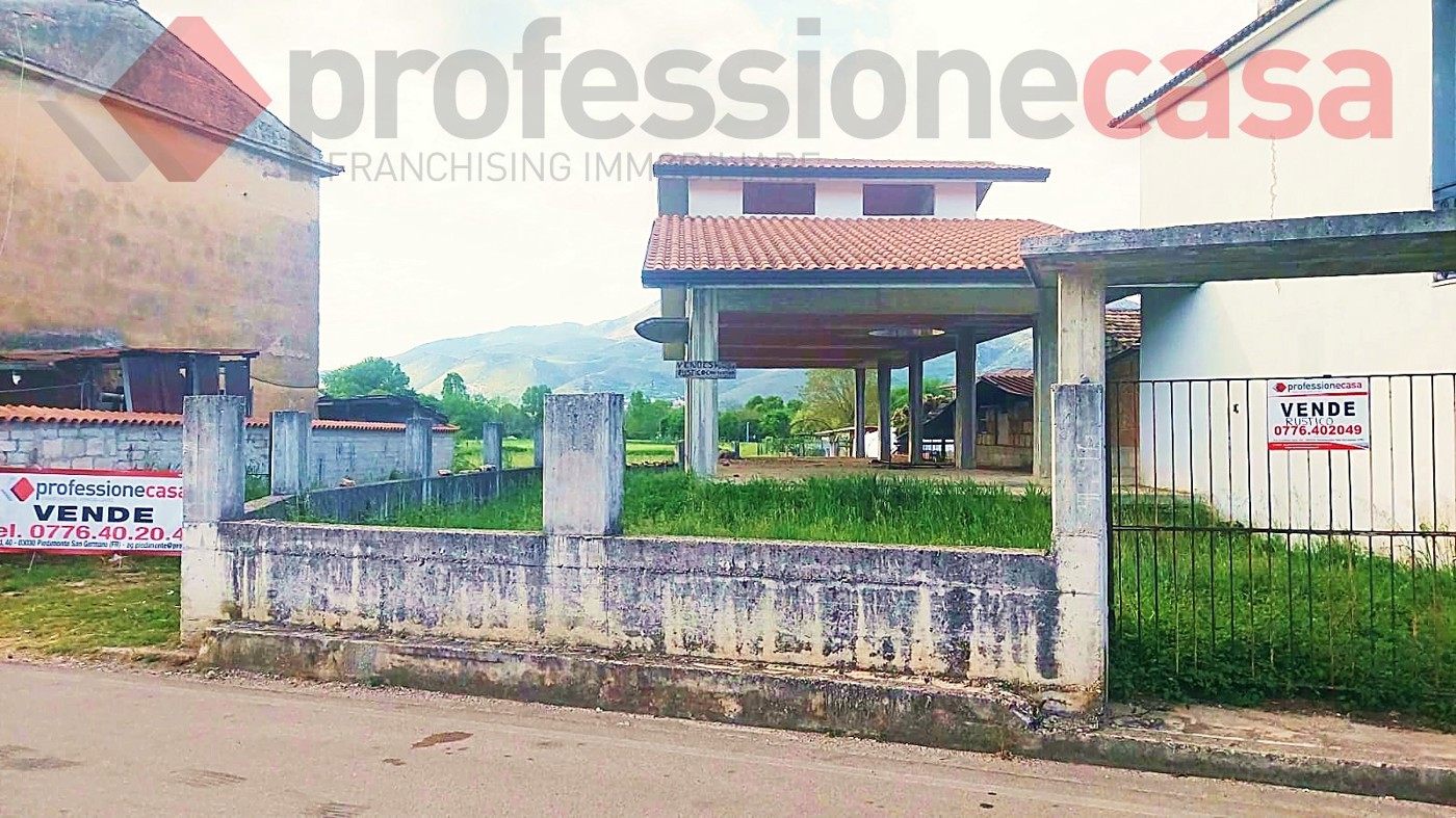 Terreno Agricolo in vendita a Villa Santa Lucia