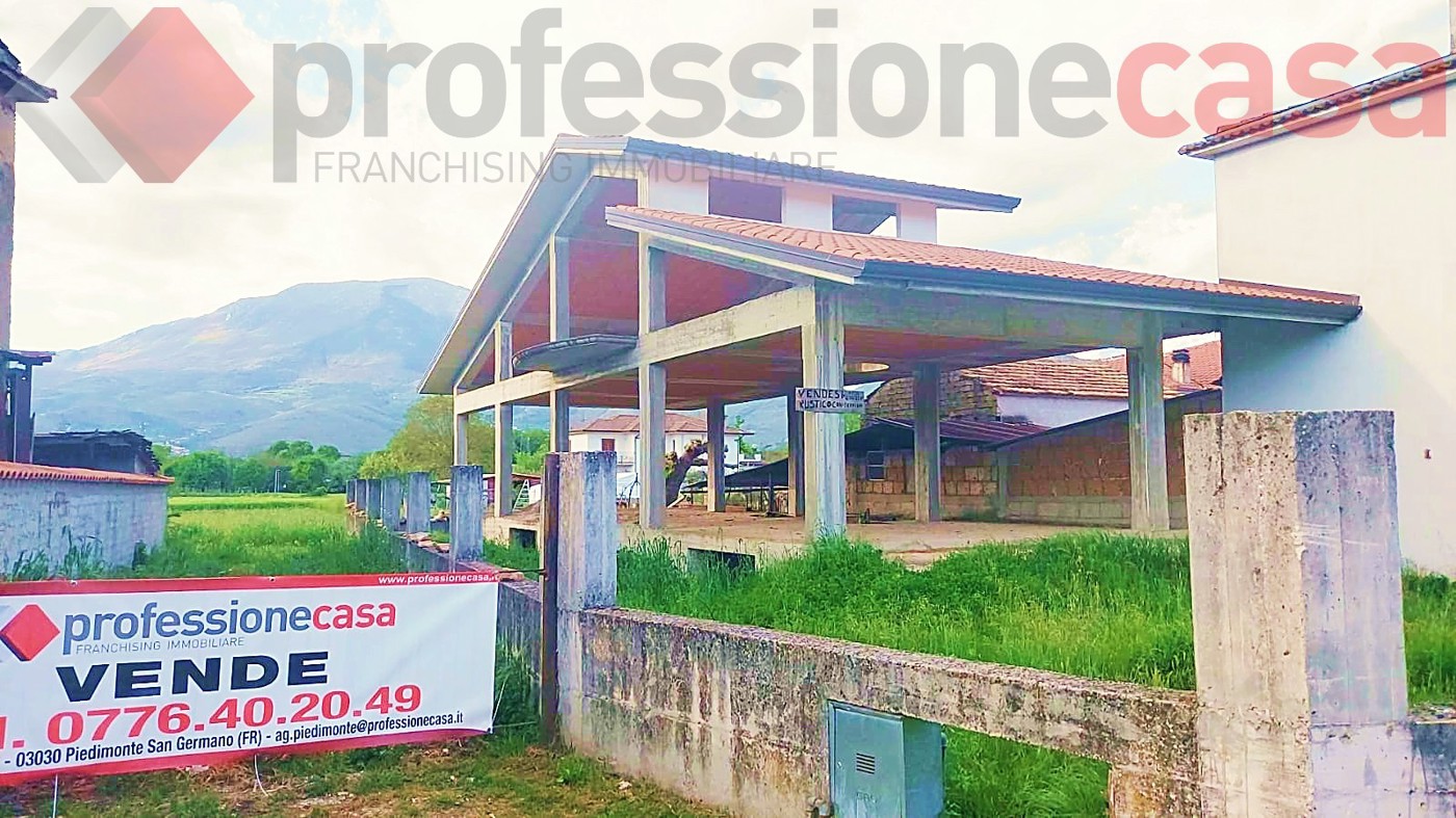 Terreno Agricolo in vendita a Villa Santa Lucia