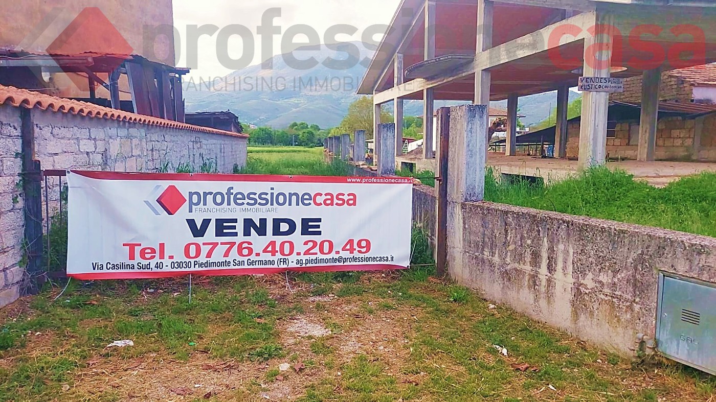 Terreno Agricolo in vendita a Villa Santa Lucia