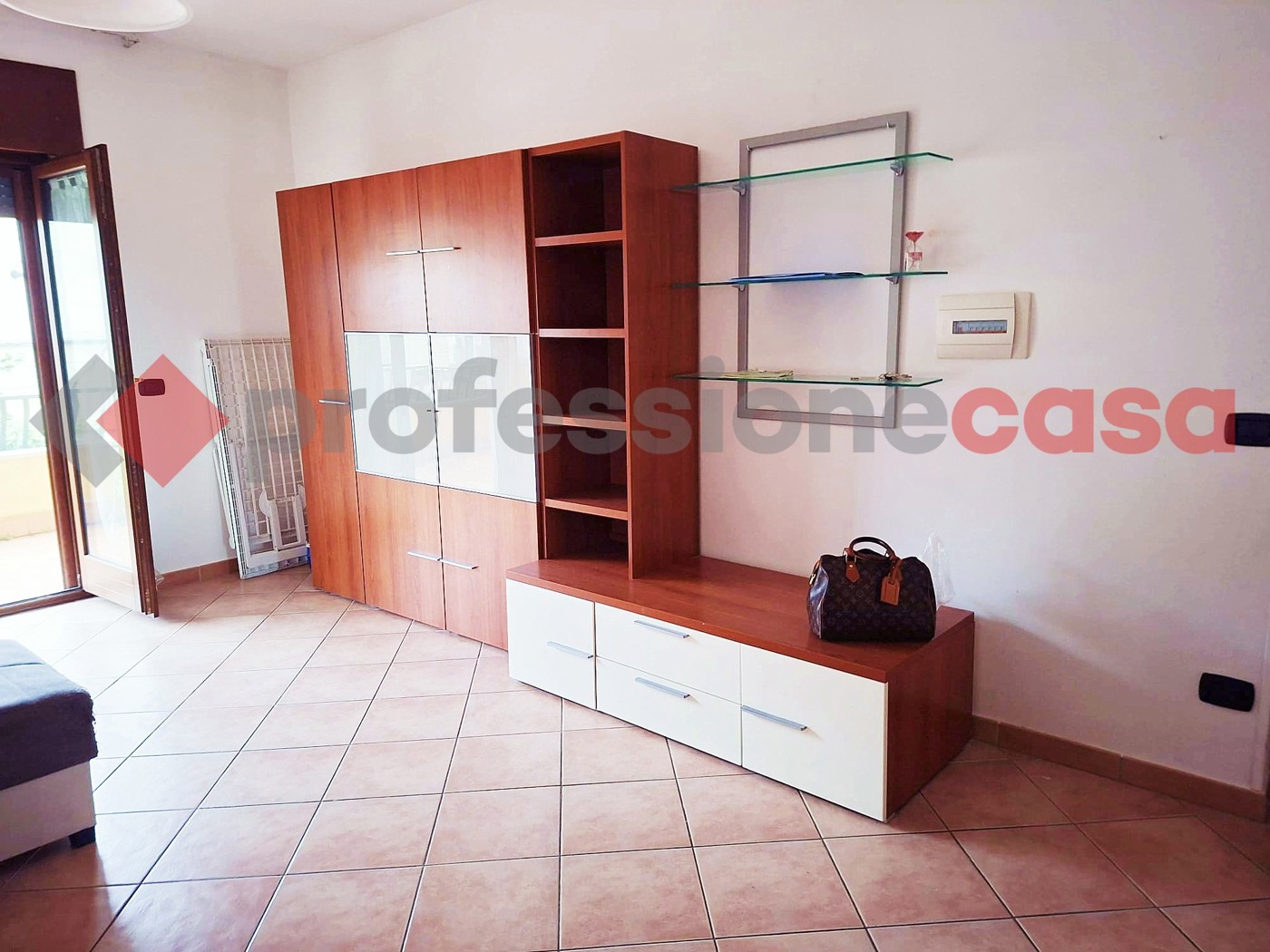 Trilocale arredato in affitto a Piedimonte San Germano