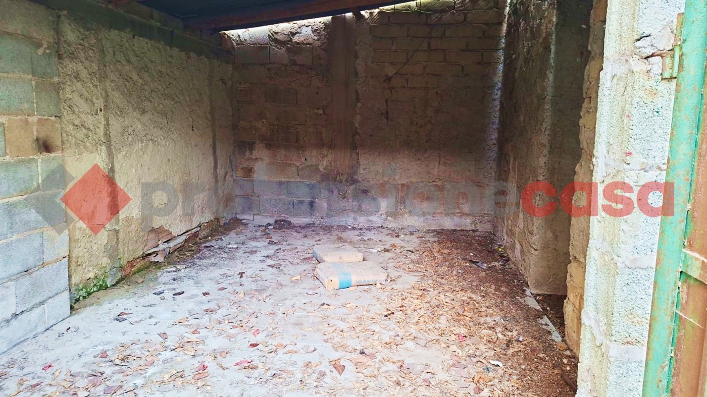 Box/Garage 12mq in vendita a Piedimonte San Germano