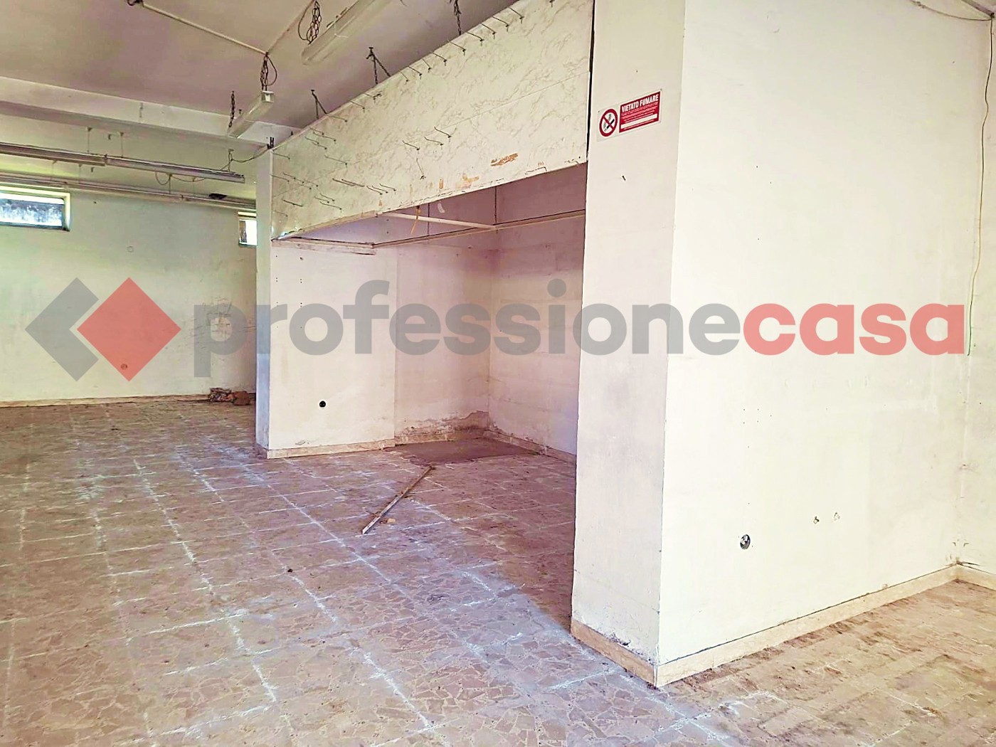 Negozio in affitto a Aquino