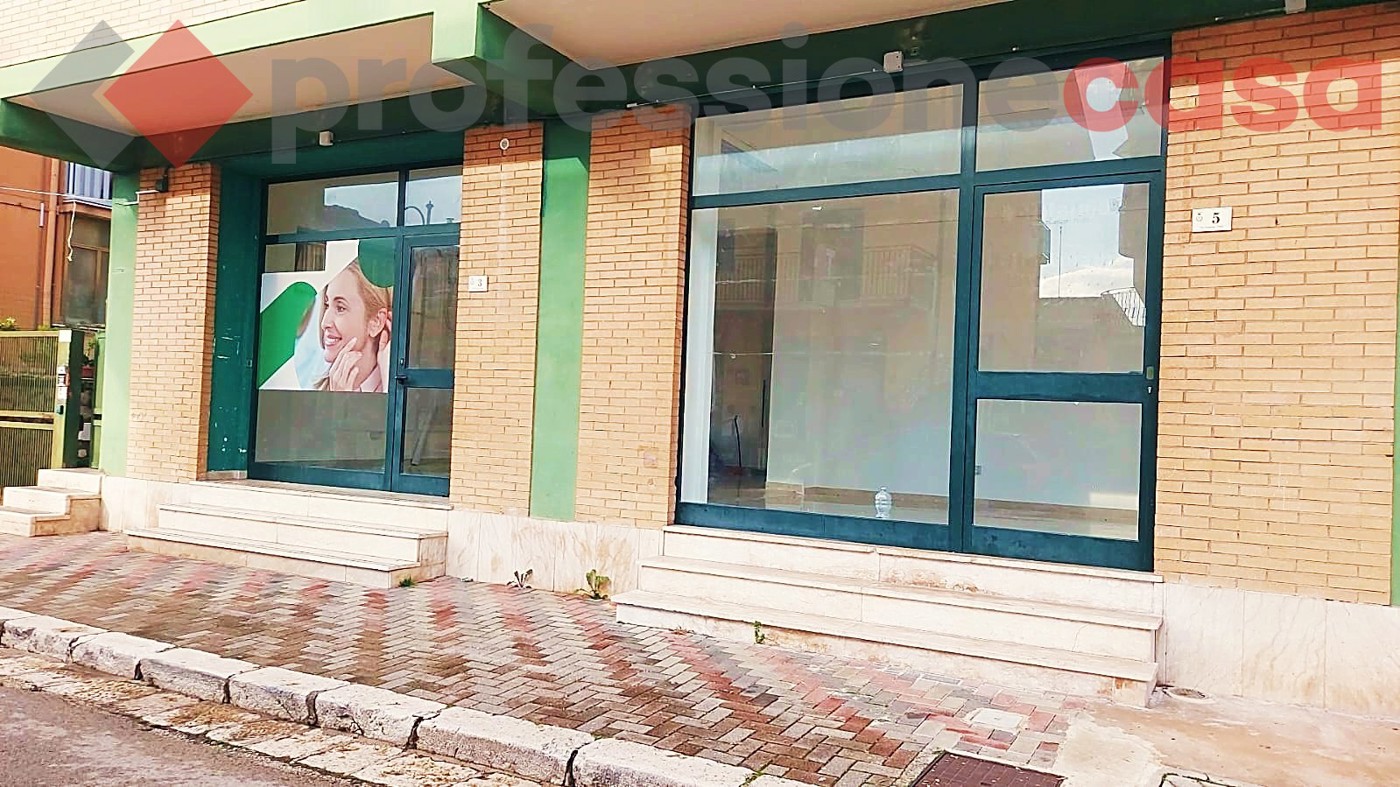 Negozio in affitto a Piedimonte San Germano