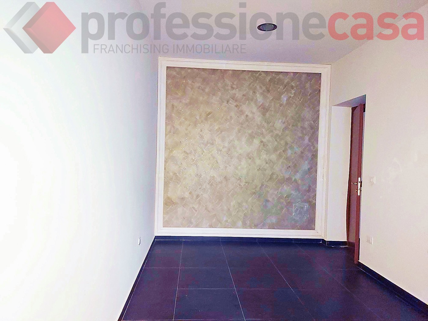 Negozio in affitto a Aquino