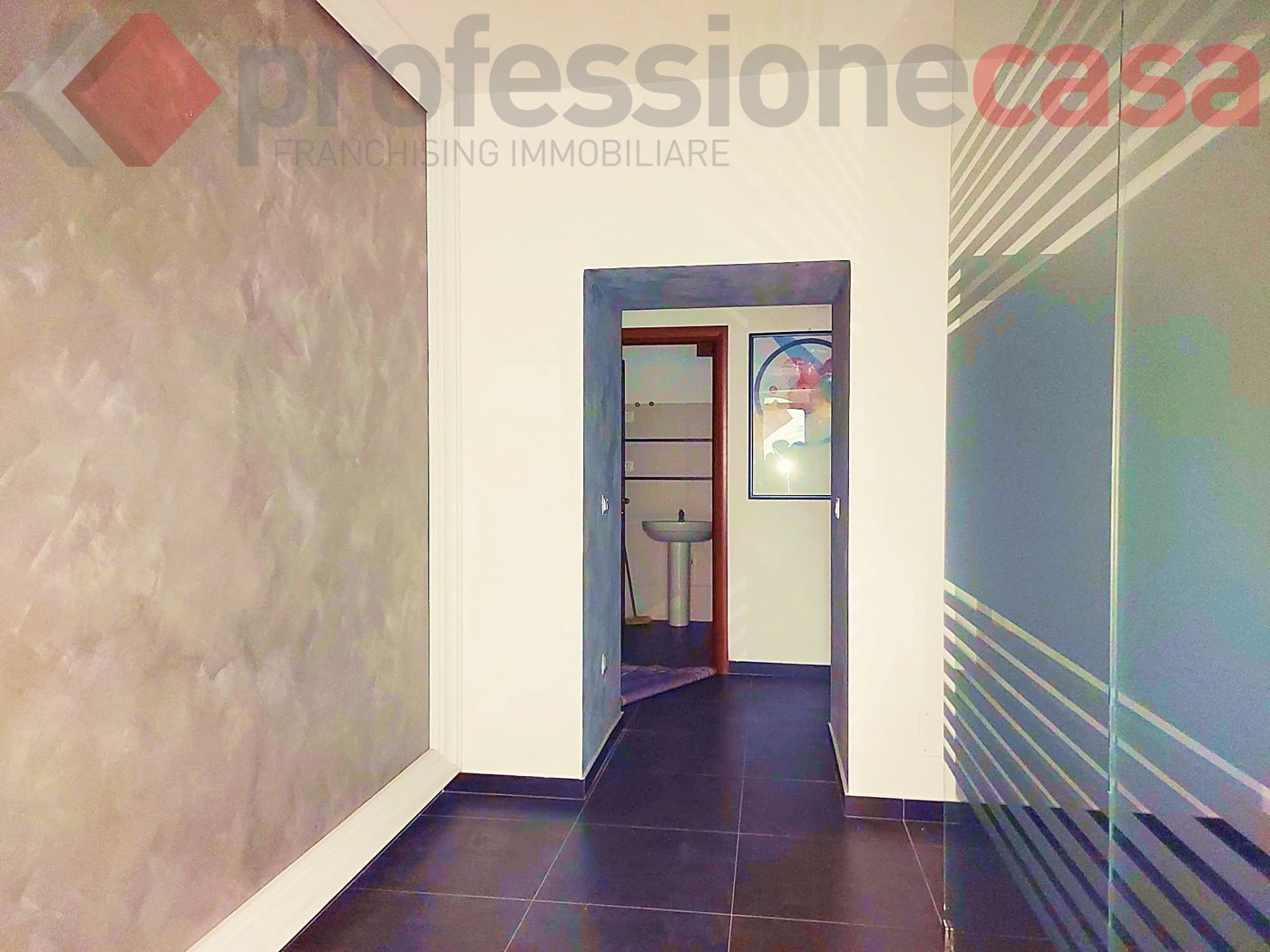 Negozio in affitto a Aquino